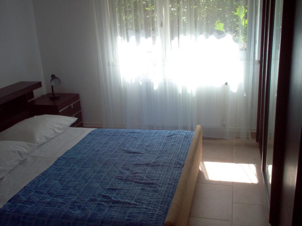 Apartment Karmen Trogir Habitación foto